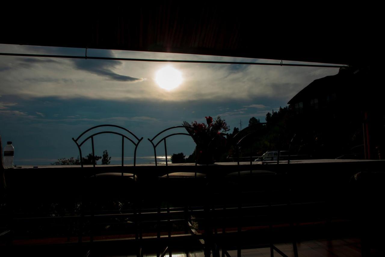 Hakuna Matata Lodge Gisenyi Extérieur photo